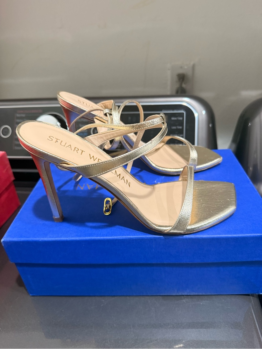 Stuart Weitzman sandal heel